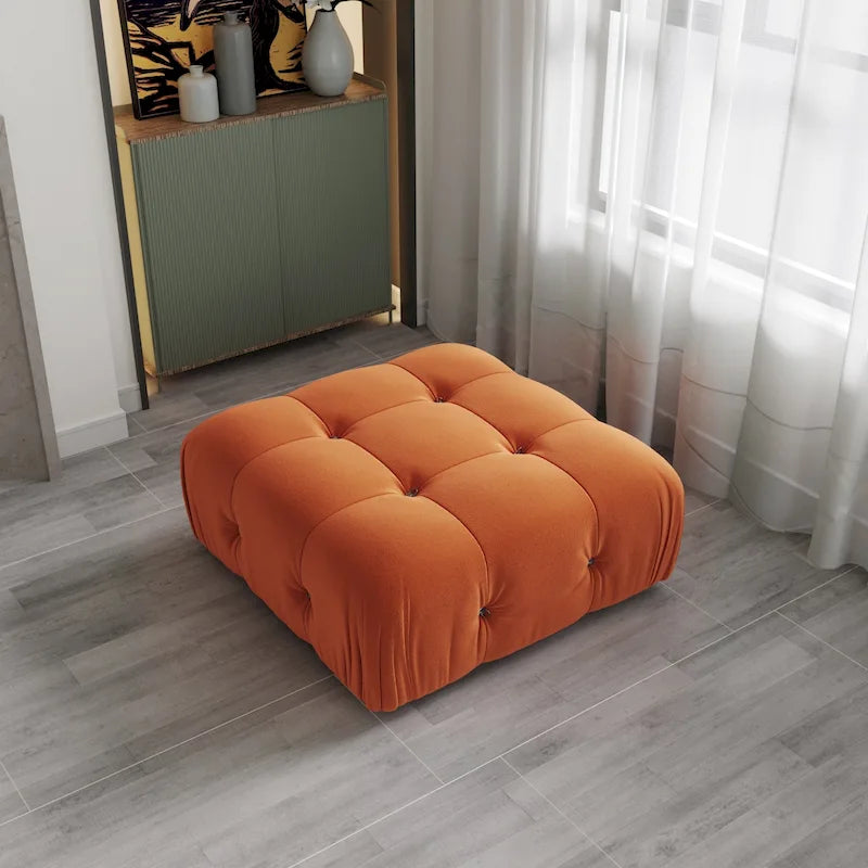 Pouf carré minimaliste en velours capitonné