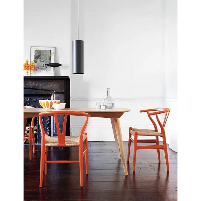 Chaise à accoudoirs rouge moderne en bois, dossier en Y ouvert, contemporaine pour cuisine, salle à manger avec assise tressée