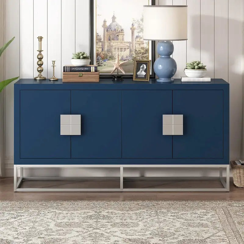 Buffet moderne avec pieds de support uniques et étagères réglables